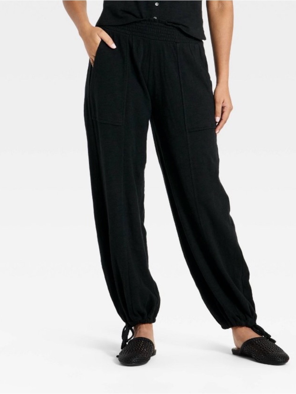 Universal Thread Women's Mid-Rise Balloon Ankle Pull-On Pants Black M (NWT)